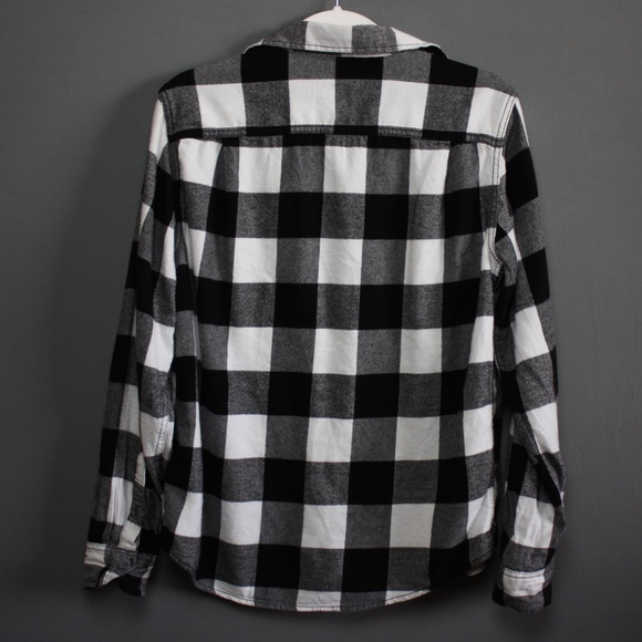 Black and white flannel - Picture 2 of 3